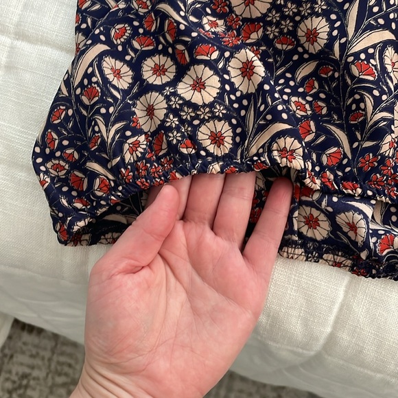 Patterned floral blouse - Picture 3 of 5